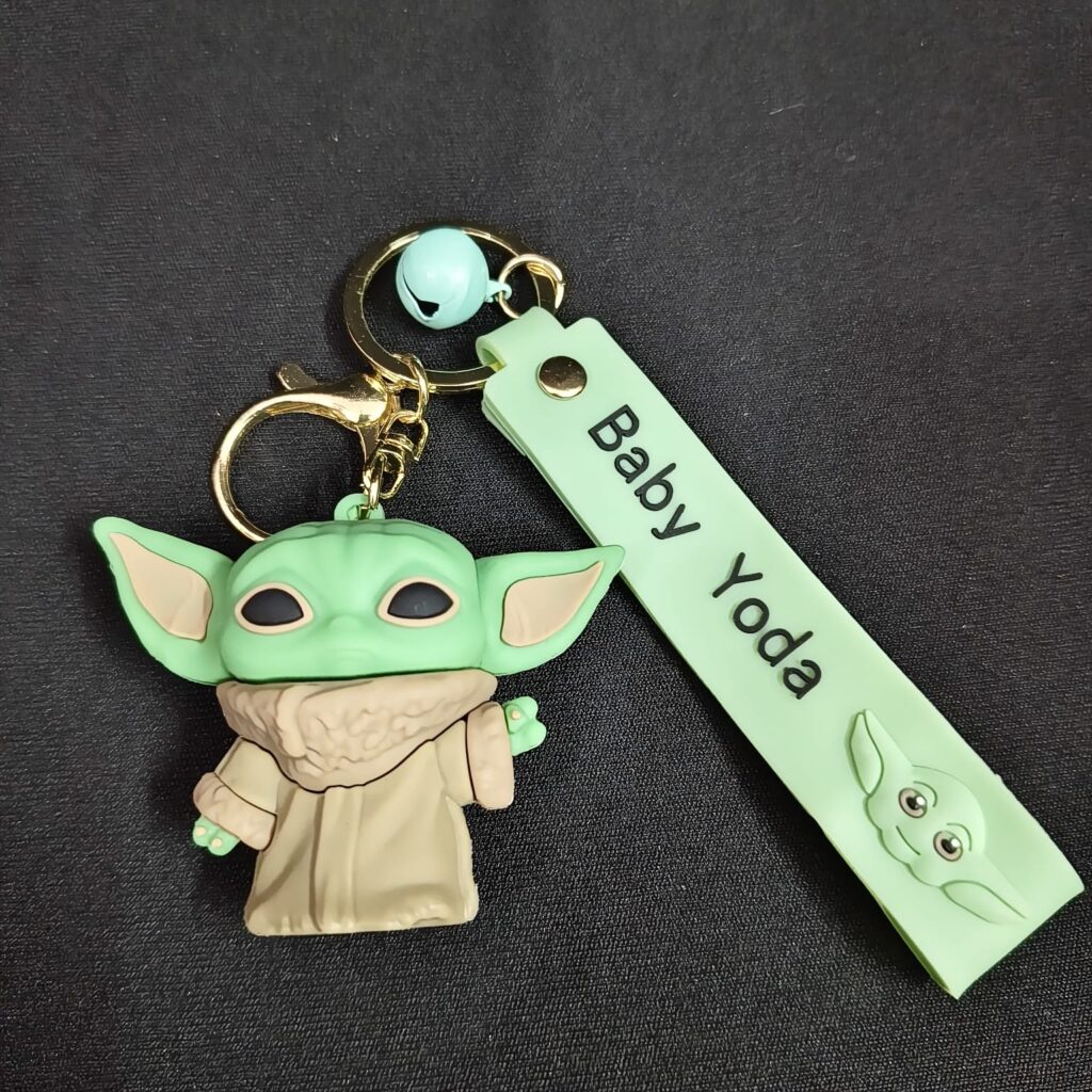 Baby Yoda… Star Wars… Figure Keychain