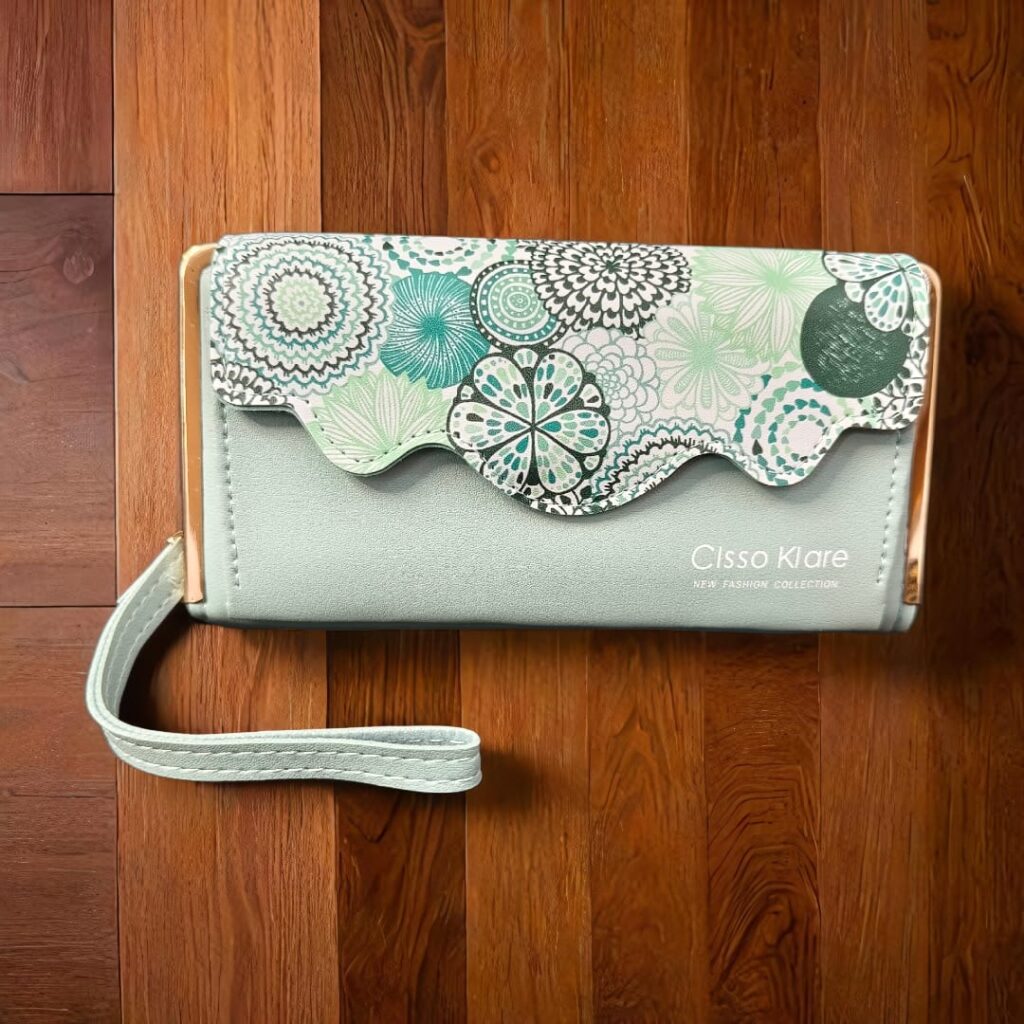 Clsso Klare.. Money Purse.. Slick Design.. Aqua Green