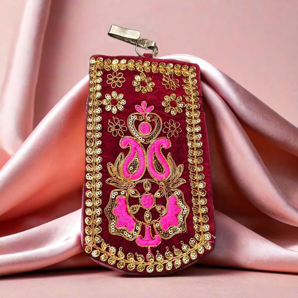 Designer Mobile Pouch