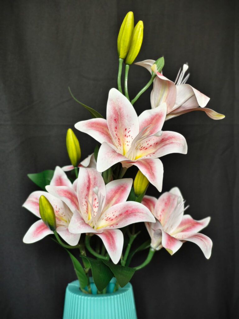 Lily Medium Long Stick.. 1.3ft.