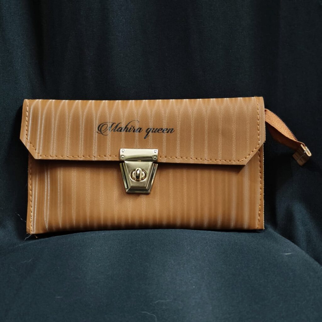 Mahira Queen Velvet Finish Money Purse.. Brown